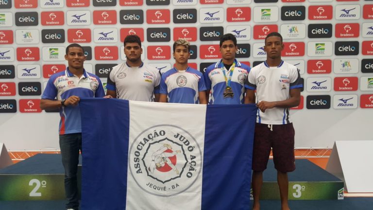 Atletas do Projeto Judô Ação-Jequié conquistam bons resultados no Meeting Nacional Sub-18 e 21, em São Paulo