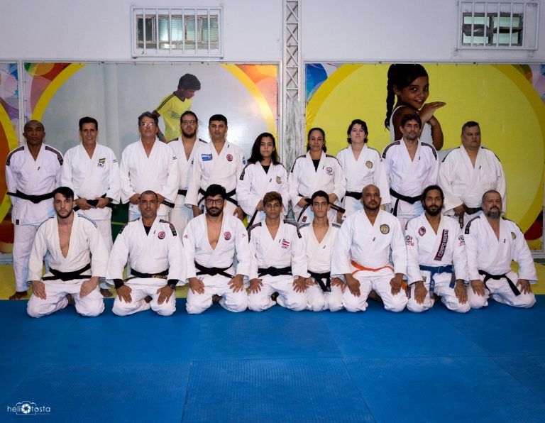 Festival de judô promove árbitros em Feira de Santana