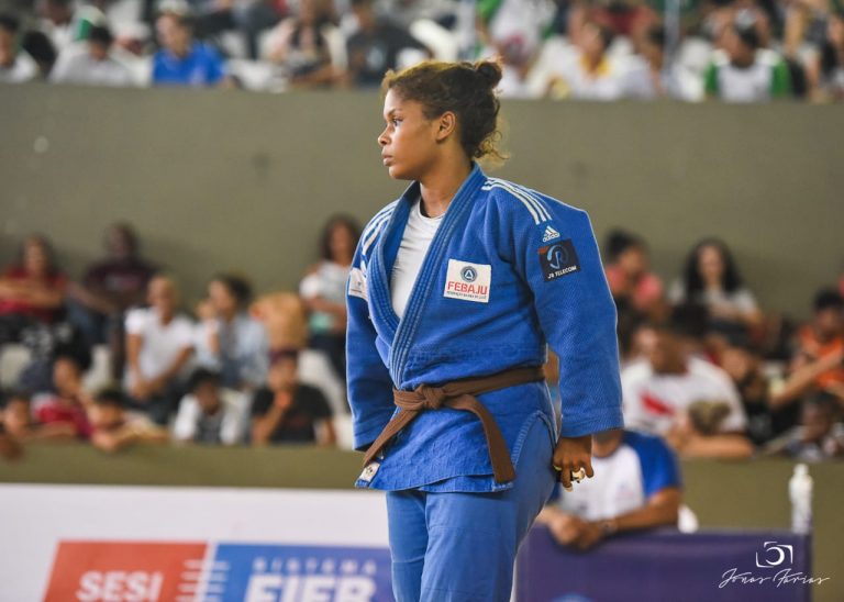 “O judô salvou a minha vida de uma maneira ímpar”, destaca Alana Moura